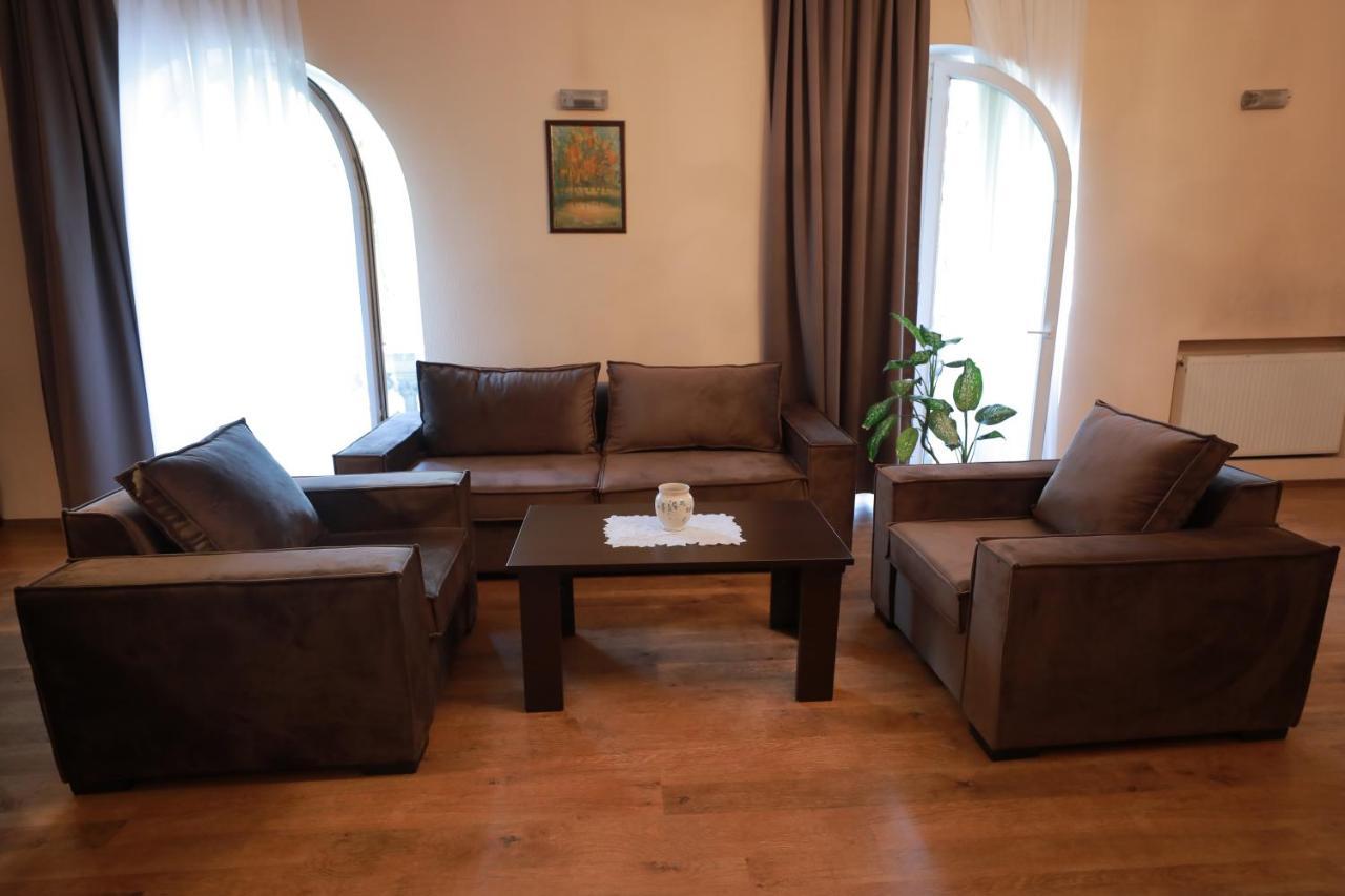 Apartment At 12 Baratashvili Street Tbilisi Exterior photo