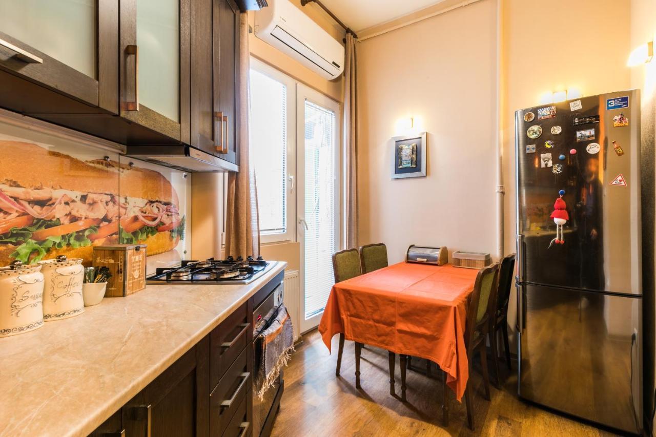 Apartment At 12 Baratashvili Street Tbilisi Exterior photo